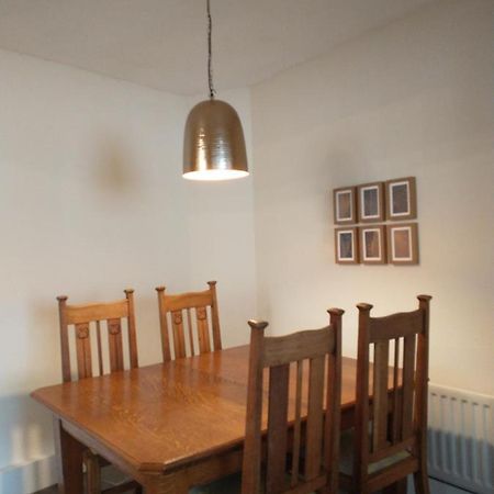 Spacious 2-Bed Apartment In Ruthin Extérieur photo