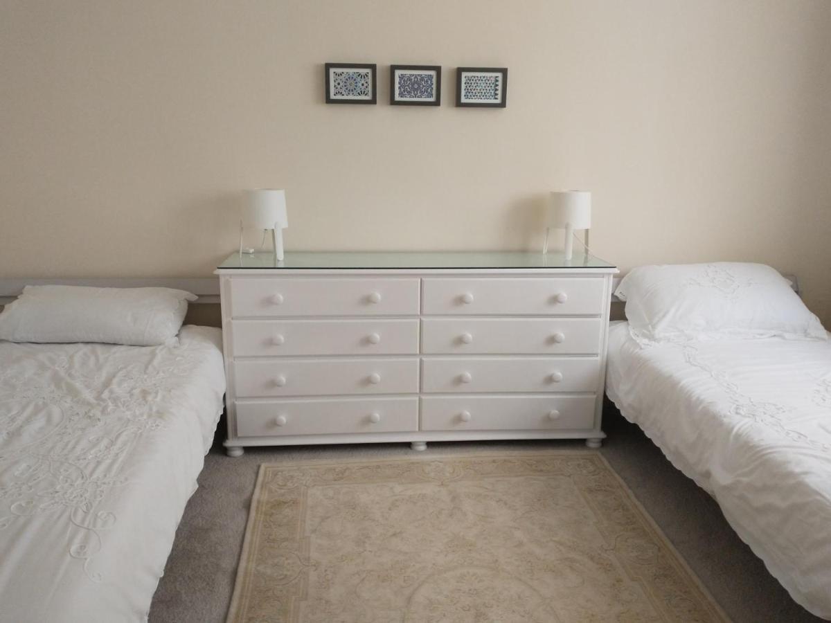 Spacious 2-Bed Apartment In Ruthin Extérieur photo