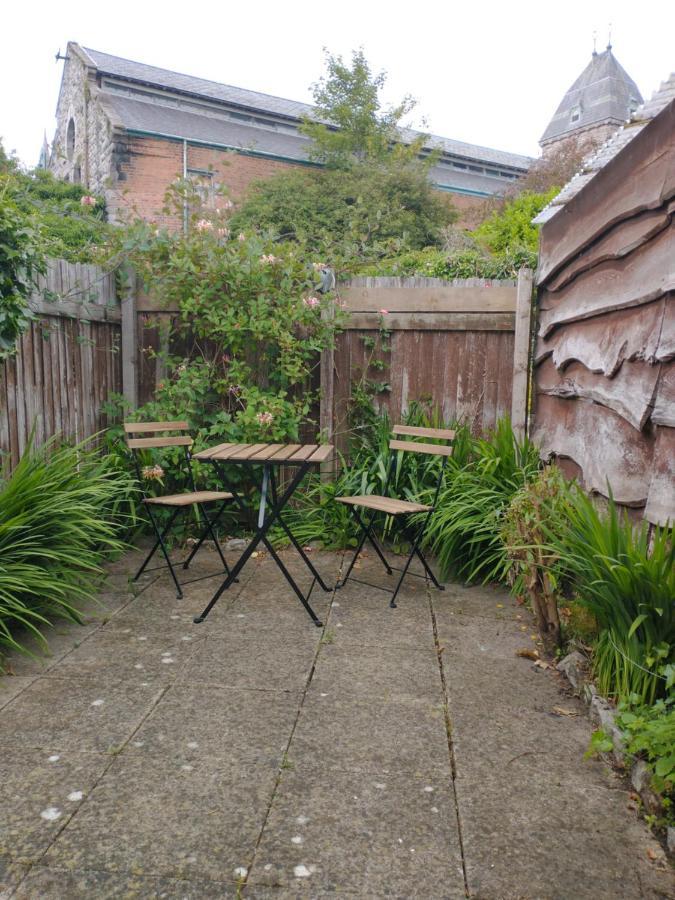 Spacious 2-Bed Apartment In Ruthin Extérieur photo
